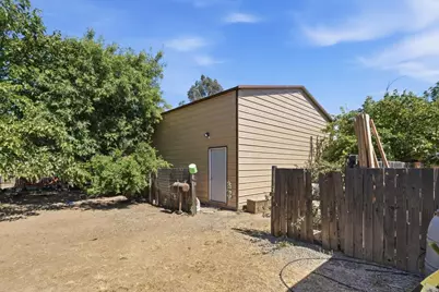 20105 Olympia Rd, Madera, CA 93638 - Photo 16