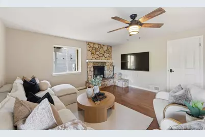 18300 Lakeview Ct, Los Gatos, CA 95033 - Photo 20