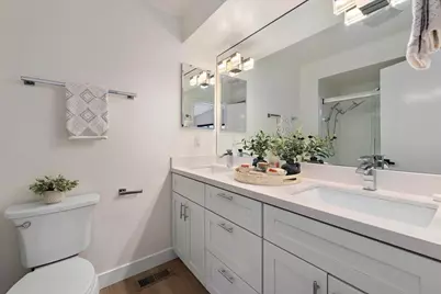 19908 Vineyard Ln, Saratoga, CA 95070 - Photo 16