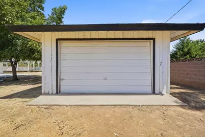 2520 N Temperance Ave, Fresno, CA 93727 - Photo 30