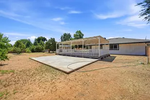 2520 N Temperance Ave, Fresno, CA 93727 - Photo 32