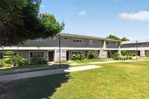 92 Hemlock Ln, Milpitas, CA 95035 - Photo 1