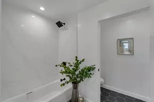 889 McLellan Dr 210, South San Francisco, CA 94080 - Photo 16