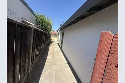 2282 Denair Ave, San Jose, CA 95122 - Photo 12