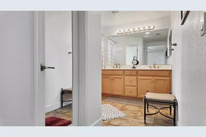 5006 Ridgefield Cir, Fairfield, CA 94534 - Photo 6