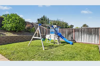 5006 Ridgefield Cir, Fairfield, CA 94534 - Photo 28