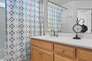 5006 Ridgefield Cir, Fairfield, CA 94534 - Photo 6