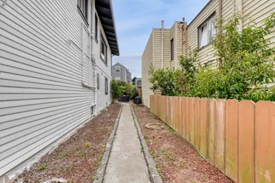 61 Farragut Ave, San Francisco, CA 94112 - Photo 42