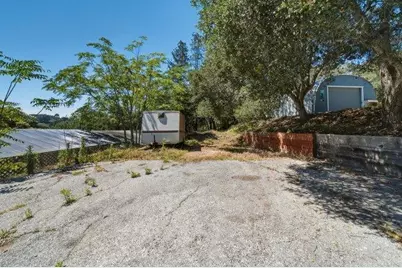 741 Echo Valley Rd, Salinas, CA 93907 - Photo 16