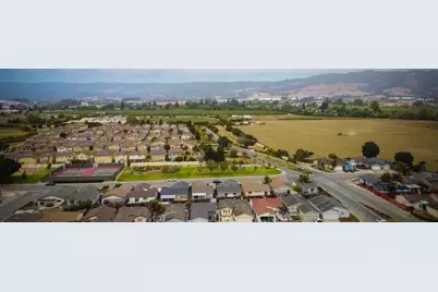 517 Vivienne Dr, Watsonville, CA 95076 - Photo 22