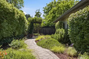 20580 Canyon View Dr, Saratoga, CA 95070 - Photo 36