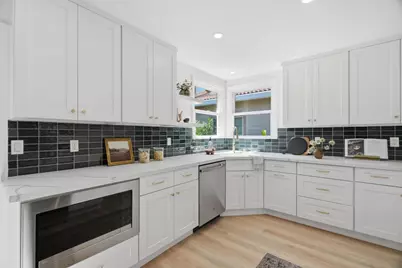 1049 Haven Ave, Redwood City, CA 94063 - Photo 12