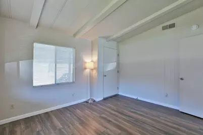 19690 N Highway 99 113, Acampo, CA 95220 - Photo 10