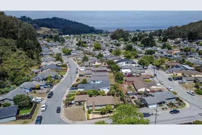 1195 Palou Dr, Pacifica, CA 94044 - Photo 30