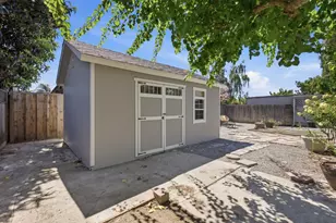 419 Terrace Dr, San Jose, CA 95112 - Photo 32