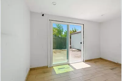 2570 61st Ave, Oakland, CA 94605 - Photo 16