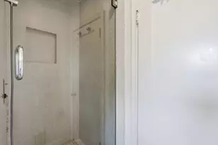 2570 61st Ave, Oakland, CA 94605 - Photo 24