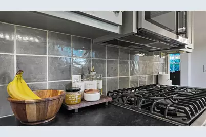 1303 39th St, Sacramento, CA 95816 - Photo 22