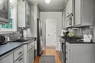 1303 39th St, Sacramento, CA 95816 - Photo 18