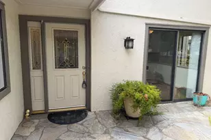 6298 Blauer Ln, San Jose, CA 95135 - Photo 2