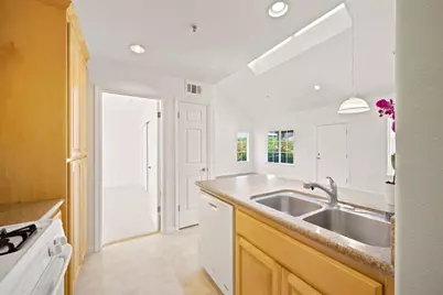 7755 Isabella Way, Gilroy, CA 95020 - Photo 14