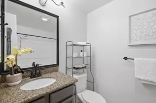 1221 Yarwood Ct, San Jose, CA 95128 - Photo 14