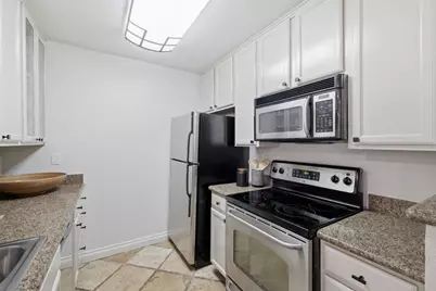 1221 Yarwood Ct, San Jose, CA 95128 - Photo 6