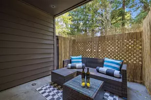 1221 Yarwood Ct, San Jose, CA 95128 - Photo 16