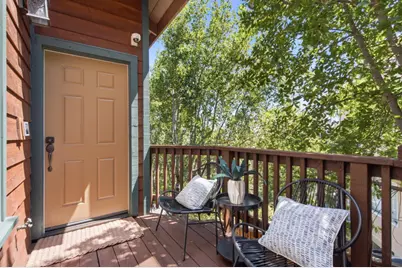 643 Vista Dr, Redwood City, CA 94062 - Photo 56