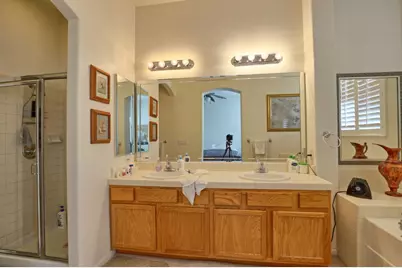 8770 Olivas Cir, San Jose, CA 95135 - Photo 26