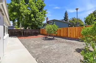 421 Burgoyne St, Mountain View, CA 94043 - Photo 38