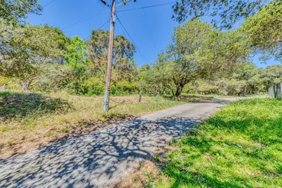 417B Maher Rd, Royal Oaks, CA 95076 - Photo 6