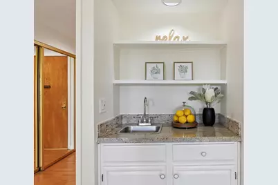 1110 Bayswater Ave 303, Burlingame, CA 94010 - Photo 10