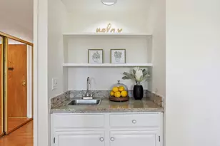 1110 Bayswater Ave 303, Burlingame, CA 94010 - Photo 10