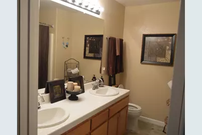 1121 Cypress St, Hollister, CA 95023 - Photo 28