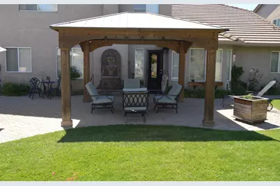 1121 Cypress St, Hollister, CA 95023 - Photo 4