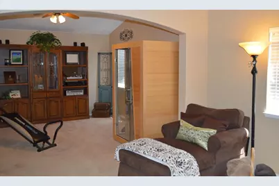 1121 Cypress St, Hollister, CA 95023 - Photo 32