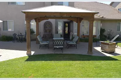 1121 Cypress St, Hollister, CA 95023 - Photo 4