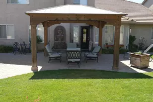 1121 Cypress St, Hollister, CA 95023 - Photo 4