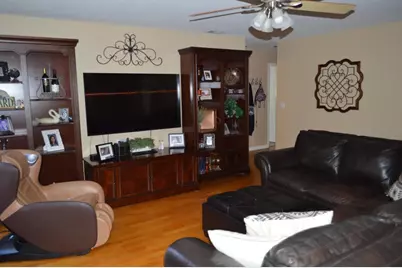 1121 Cypress St, Hollister, CA 95023 - Photo 22