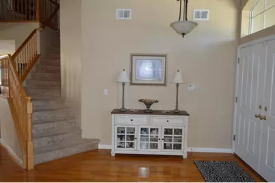 1121 Cypress St, Hollister, CA 95023 - Photo 12