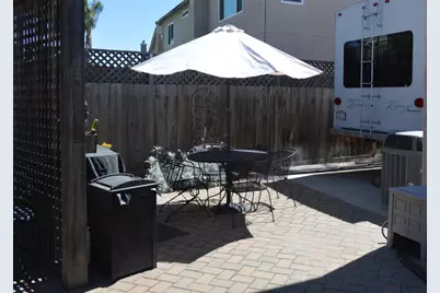1121 Cypress St, Hollister, CA 95023 - Photo 8