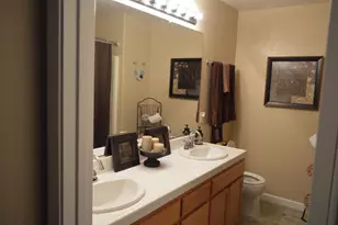 1121 Cypress St, Hollister, CA 95023 - Photo 28