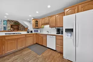 458 Peninsula Dr, Westwood, CA 96137 - Photo 16