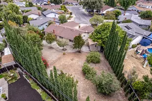 2242 Pyle Ct, Santa Clara, CA 95051 - Photo 4
