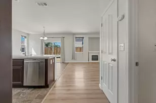 13673 Santa Lucia Dr, Gustine, CA 95322 - Photo 10
