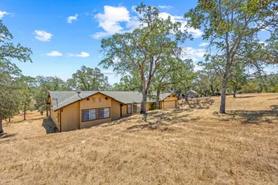 30159 Horseshoe Dr, Coarsegold, CA 93614 - Photo 6