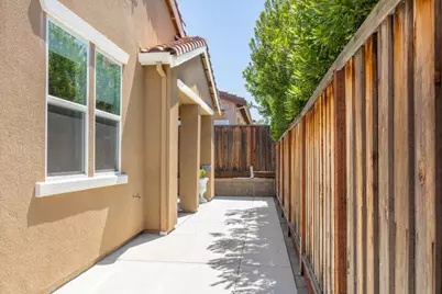 1151 Garcia Gln, Hollister, CA 95023 - Photo 10