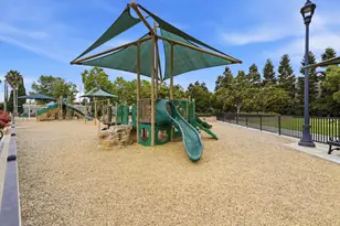 111 Cahill Park Dr, San Jose, CA 95126 - Photo 26