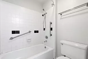 322 Hanover Ave 511, Oakland, CA 94606 - Photo 24